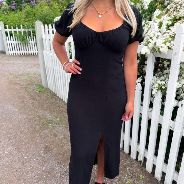 Amanda Linneklänning - Svart