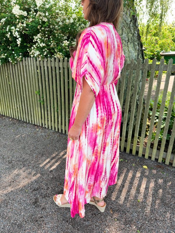 Viskosklänning - Tie Dye Cerise - Bild 4