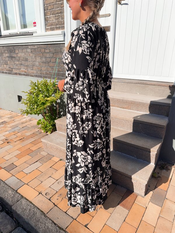 Blommönstrad Smock Klänning - Svart/Vit - Bild 4