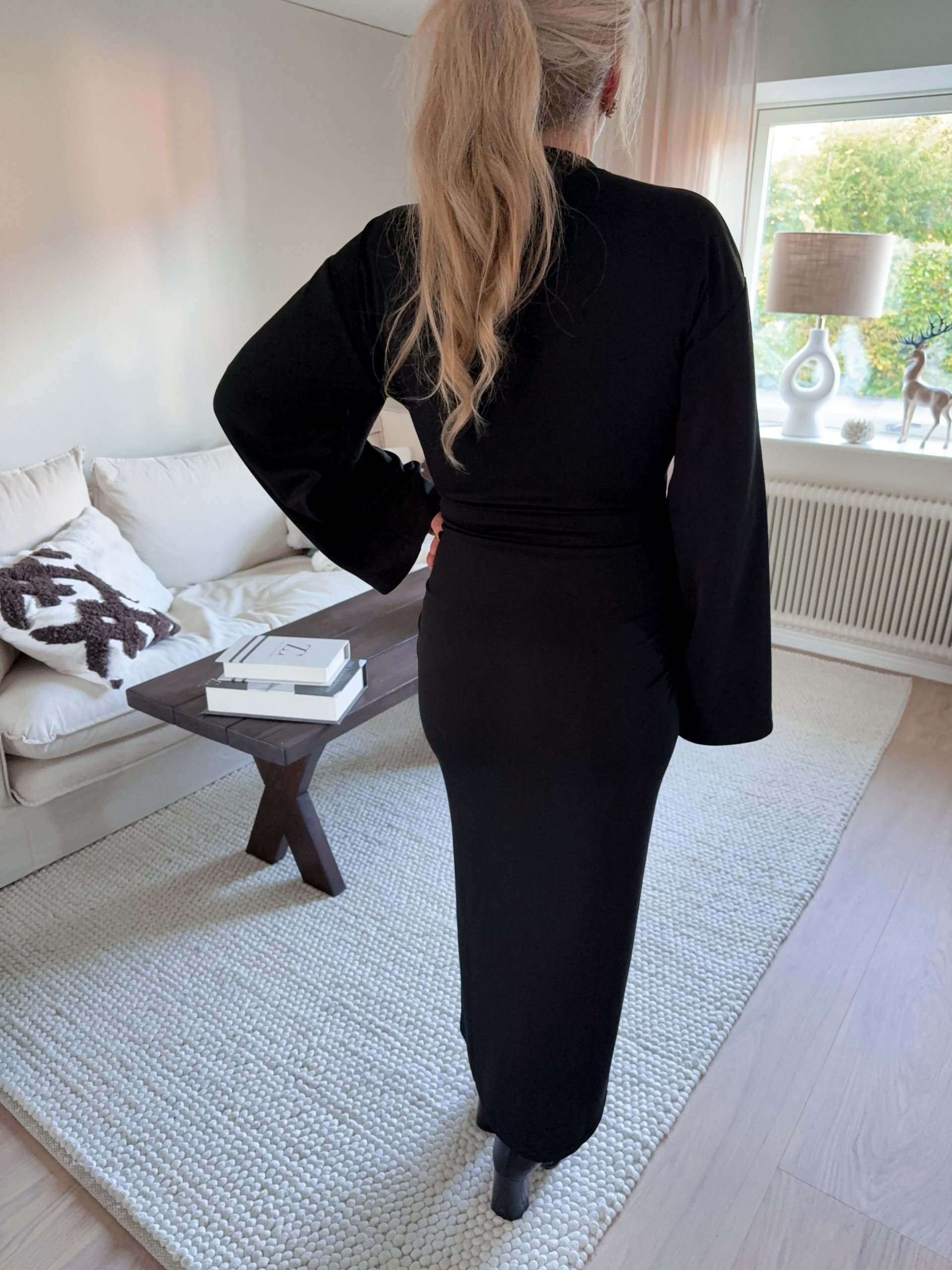 Svart Tight Klänning - Bild 5