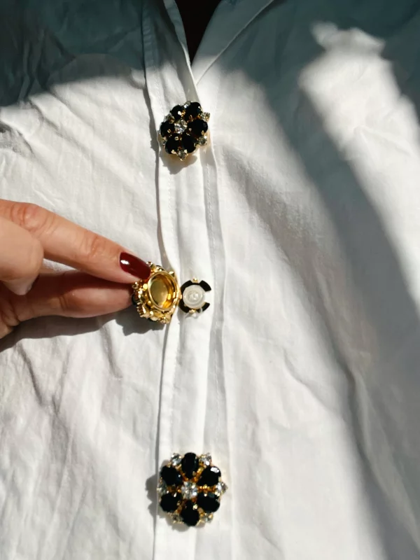Flower Button Charm - Black/Gold - Bild 4