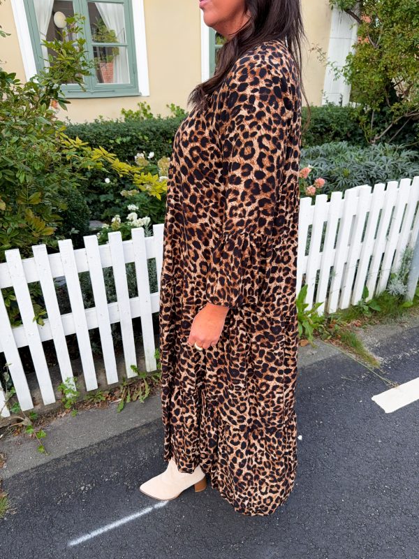Viskosklänning - Leopard - Bild 3