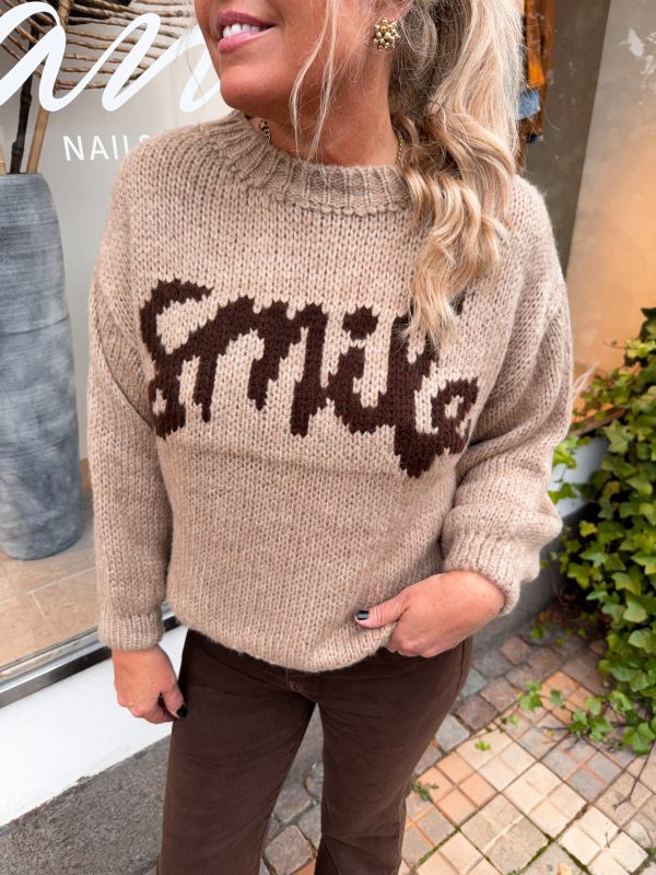 Stickad Tröja - Smile - Brun