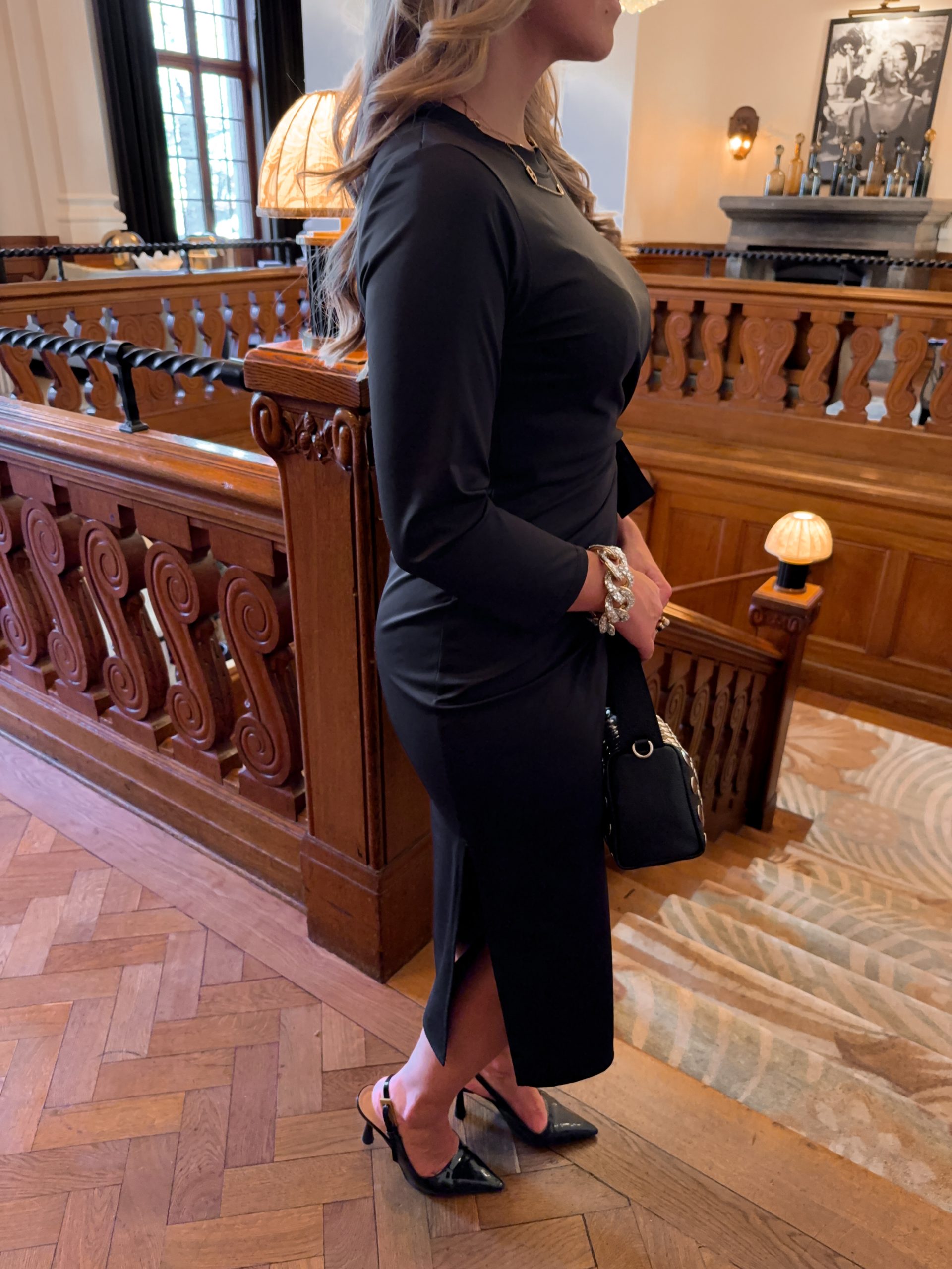 Svart Tight Klänning - Knyte - Bild 3