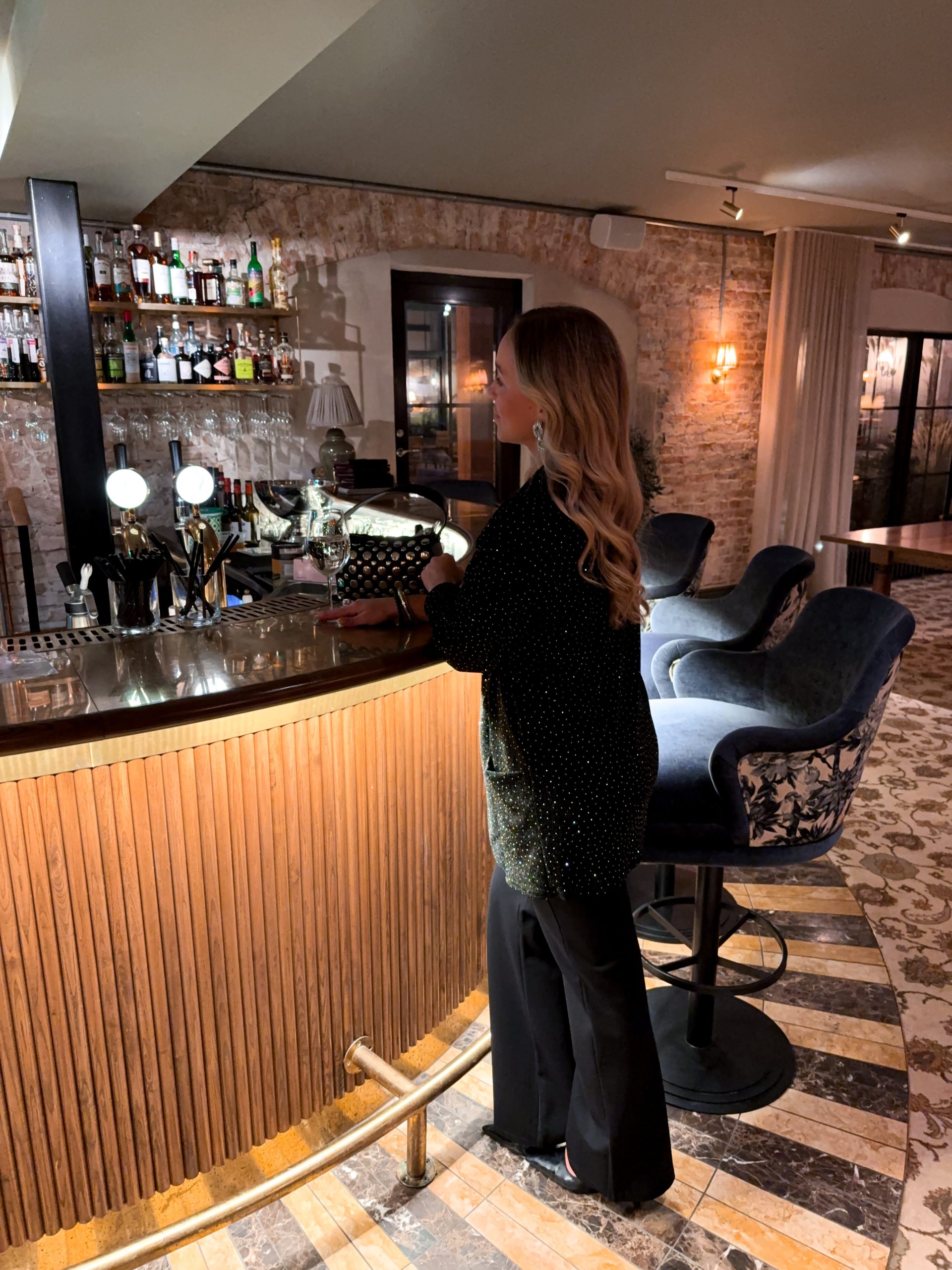 Svart Paljettkavaj - Bild 4