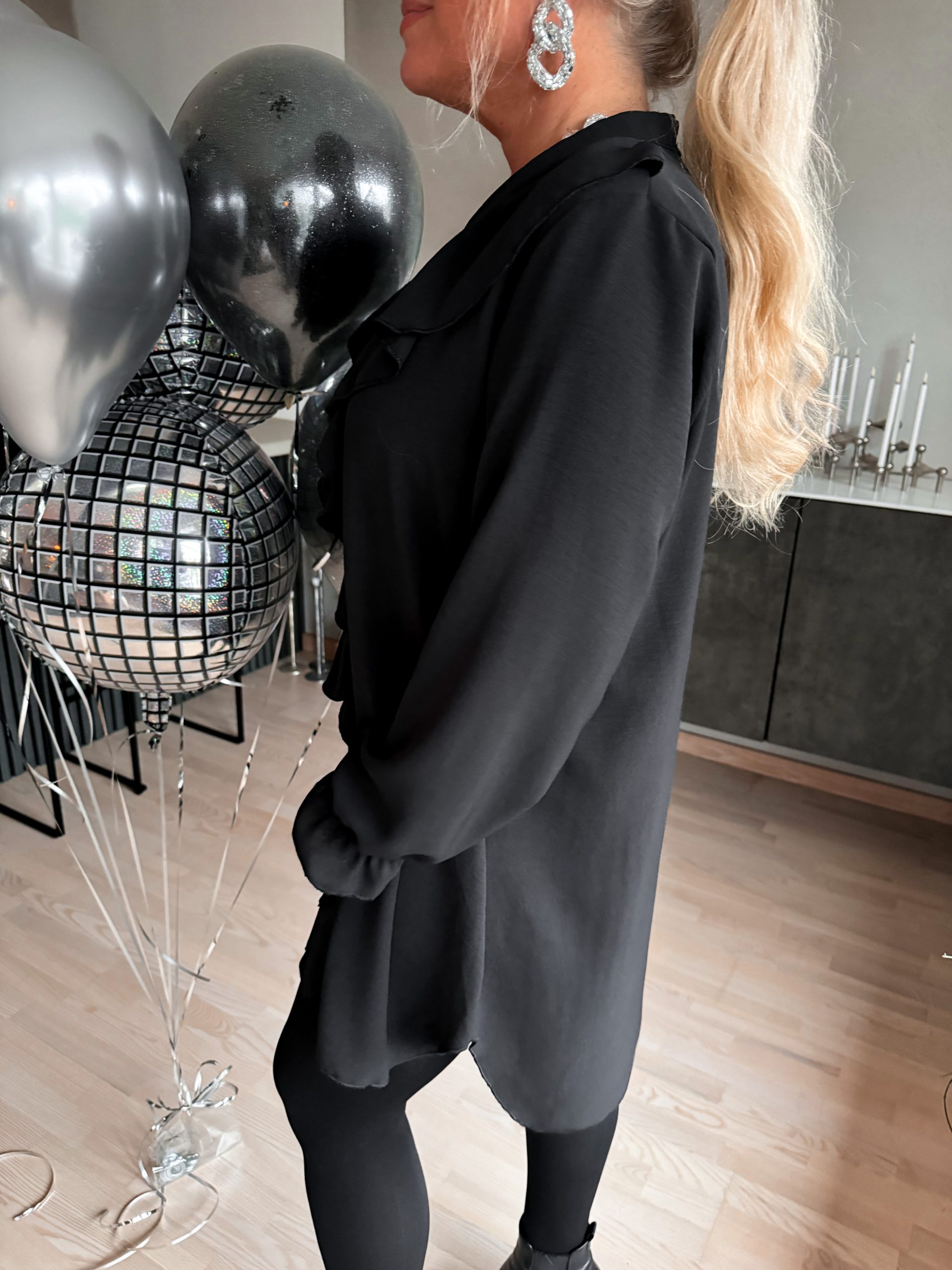 Volangtunika - Svart - Bild 6