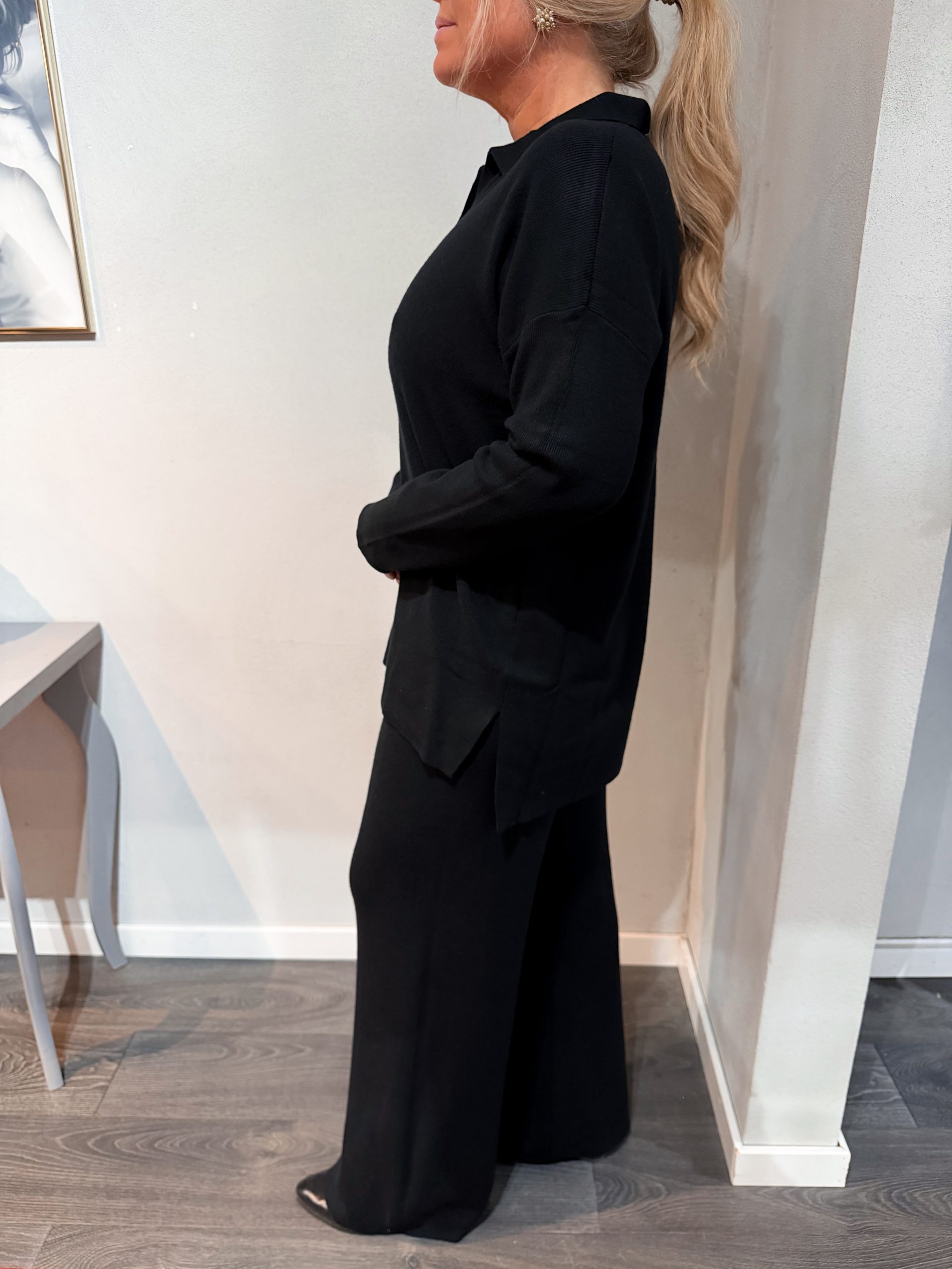 Loungeset - Byxa & Tröja - Svart - Bild 4