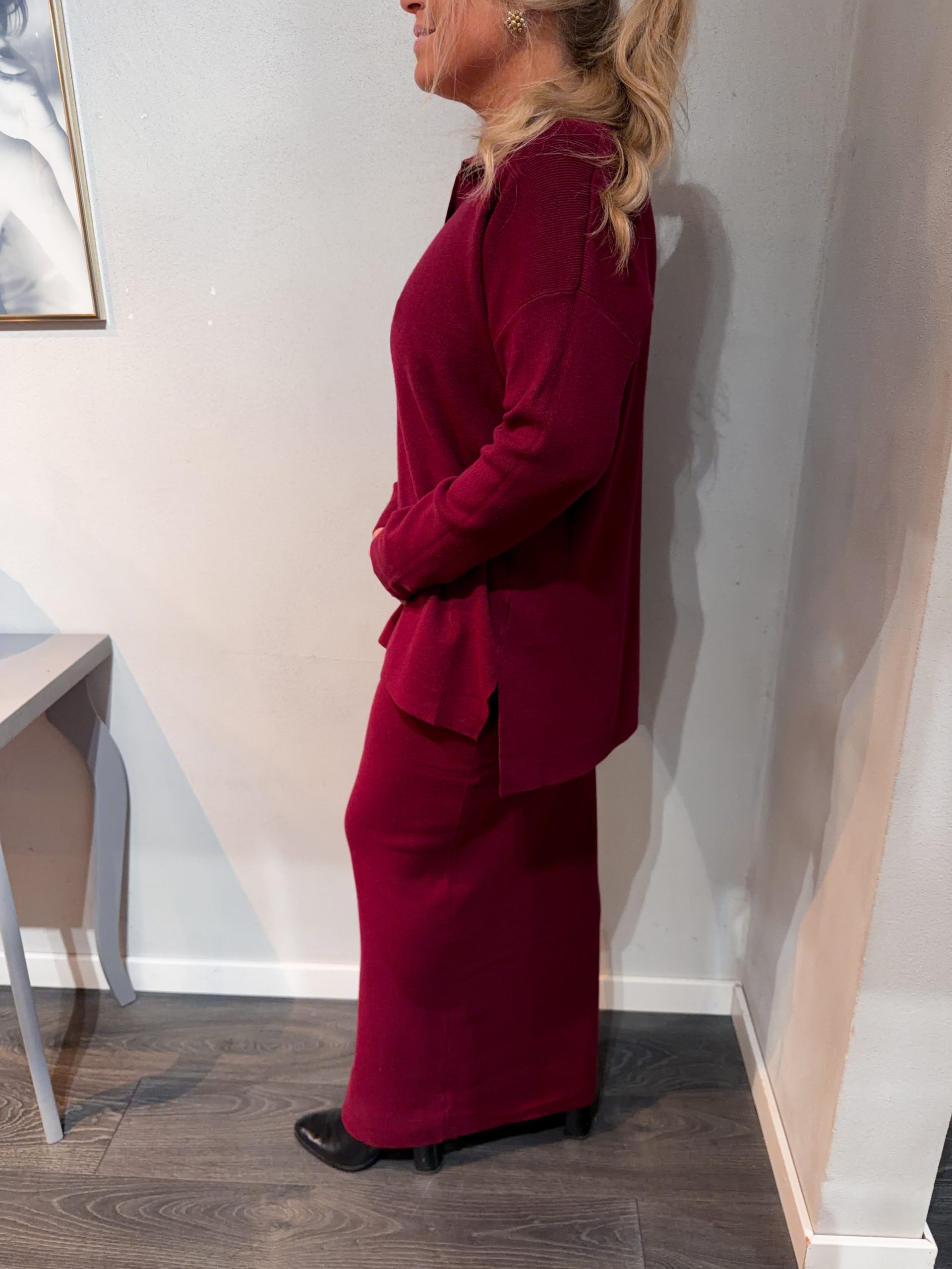 Loungeset - Kjol & Tröja - Vinröd - Bild 4