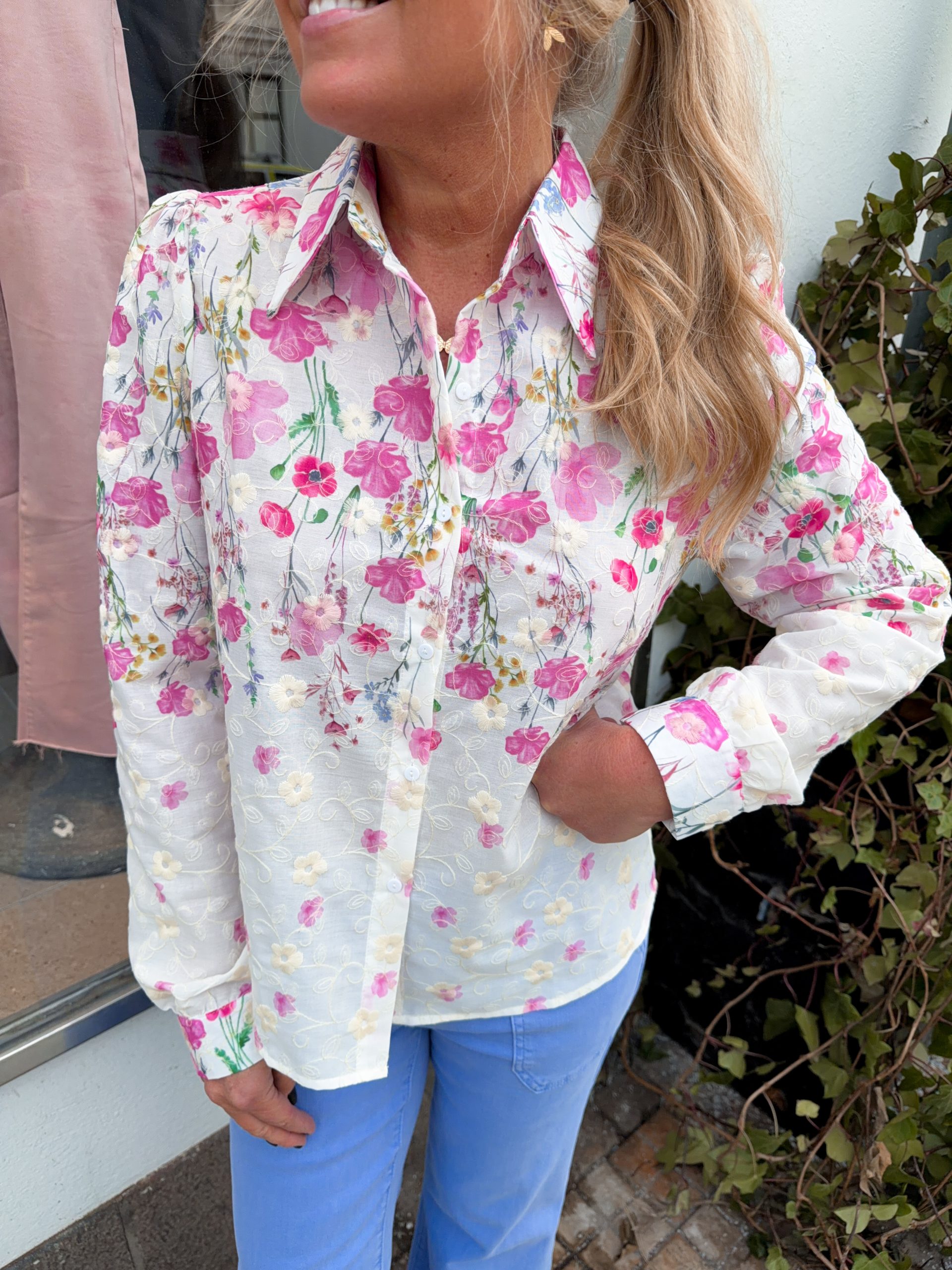 Blommönstrad Skjortblus