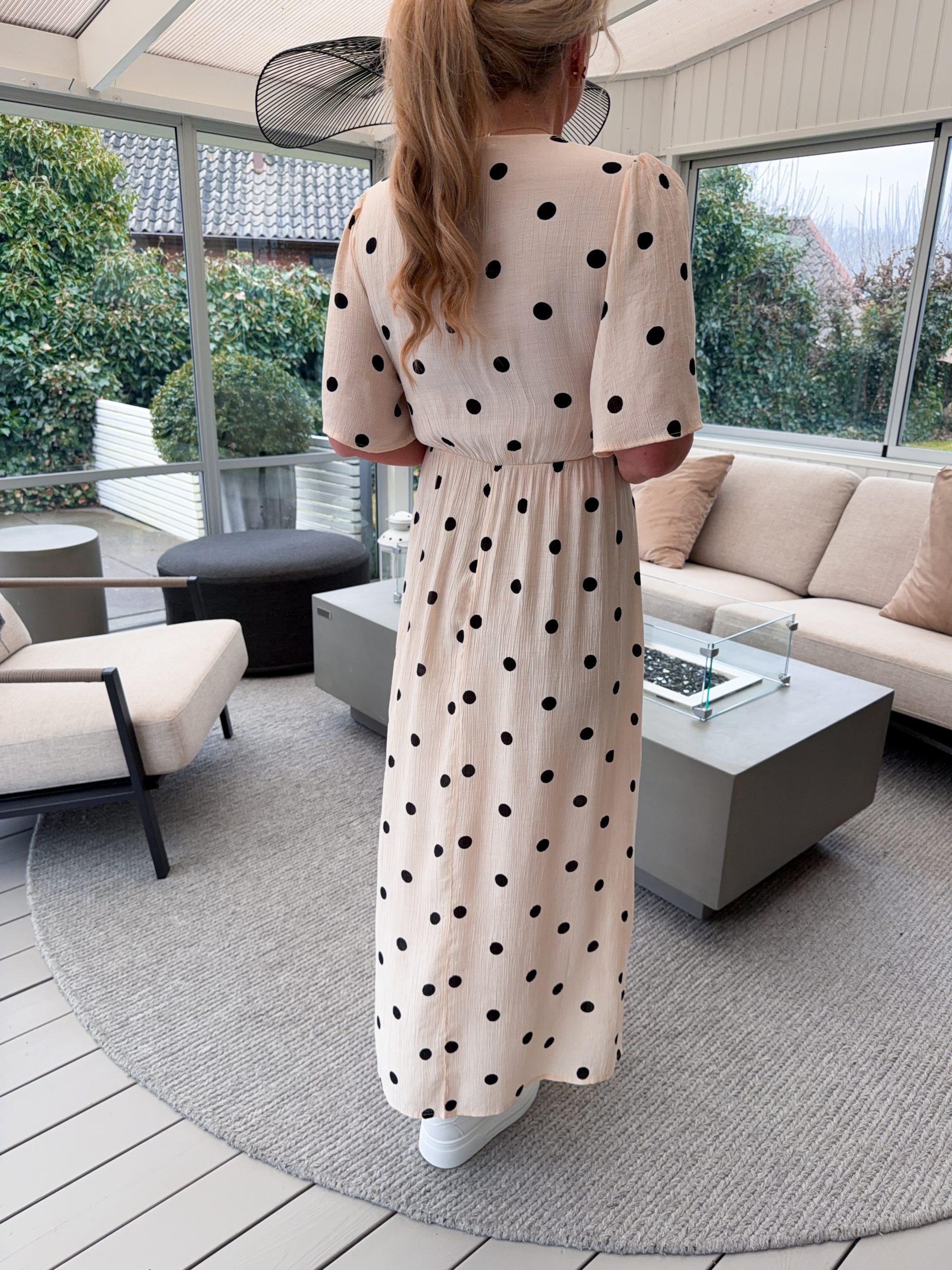 Prickig Knytklänning - Cream - Bild 4