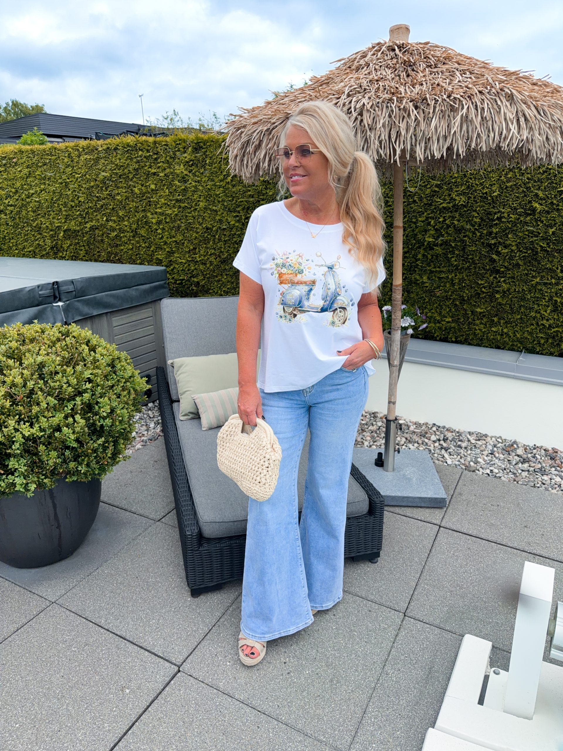 Vit T-Shirt - Blue Vespa - Bild 2