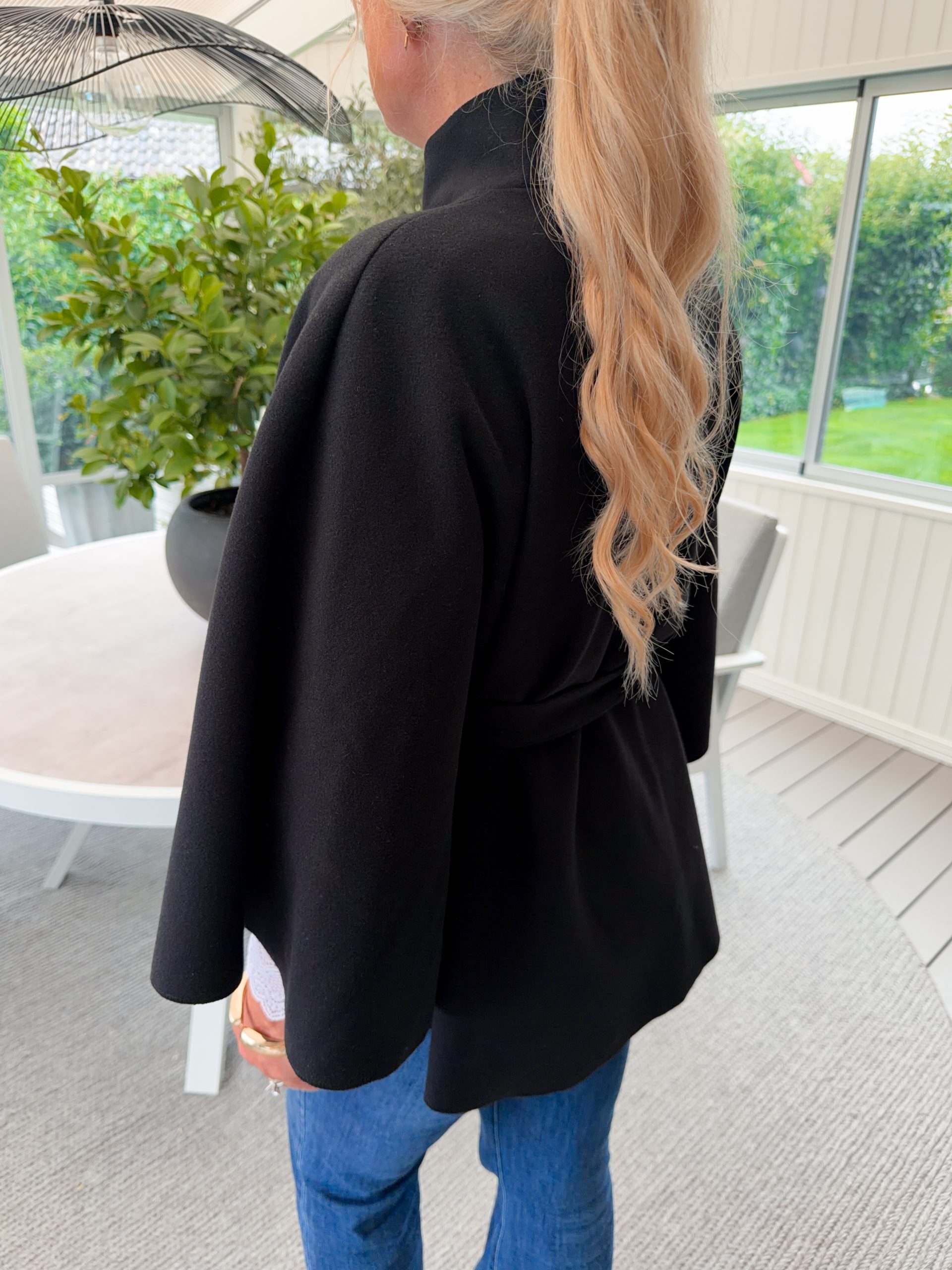 Ponchokappa - Svart - Bild 3