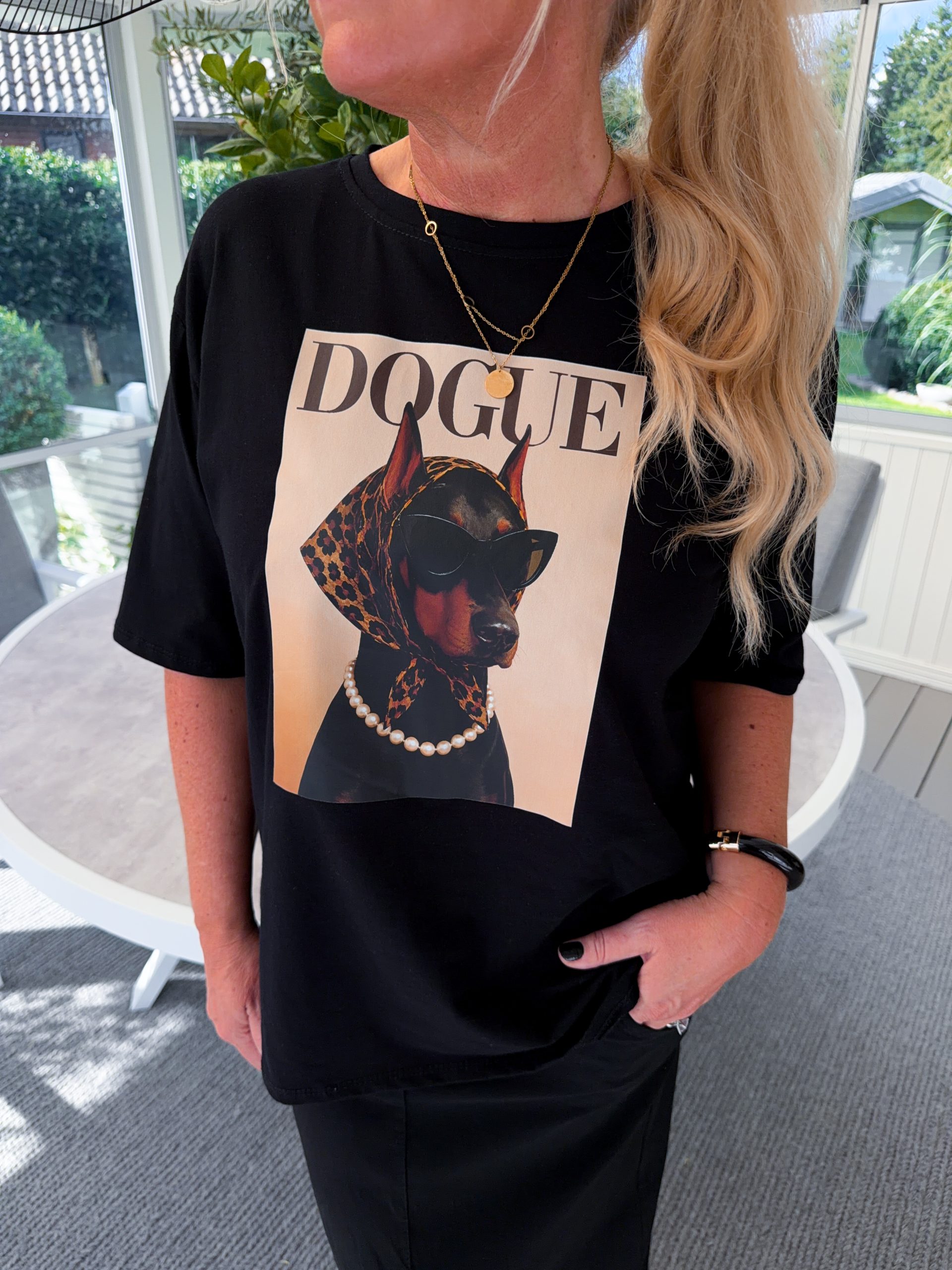 Svart T-Shirt - Dogue