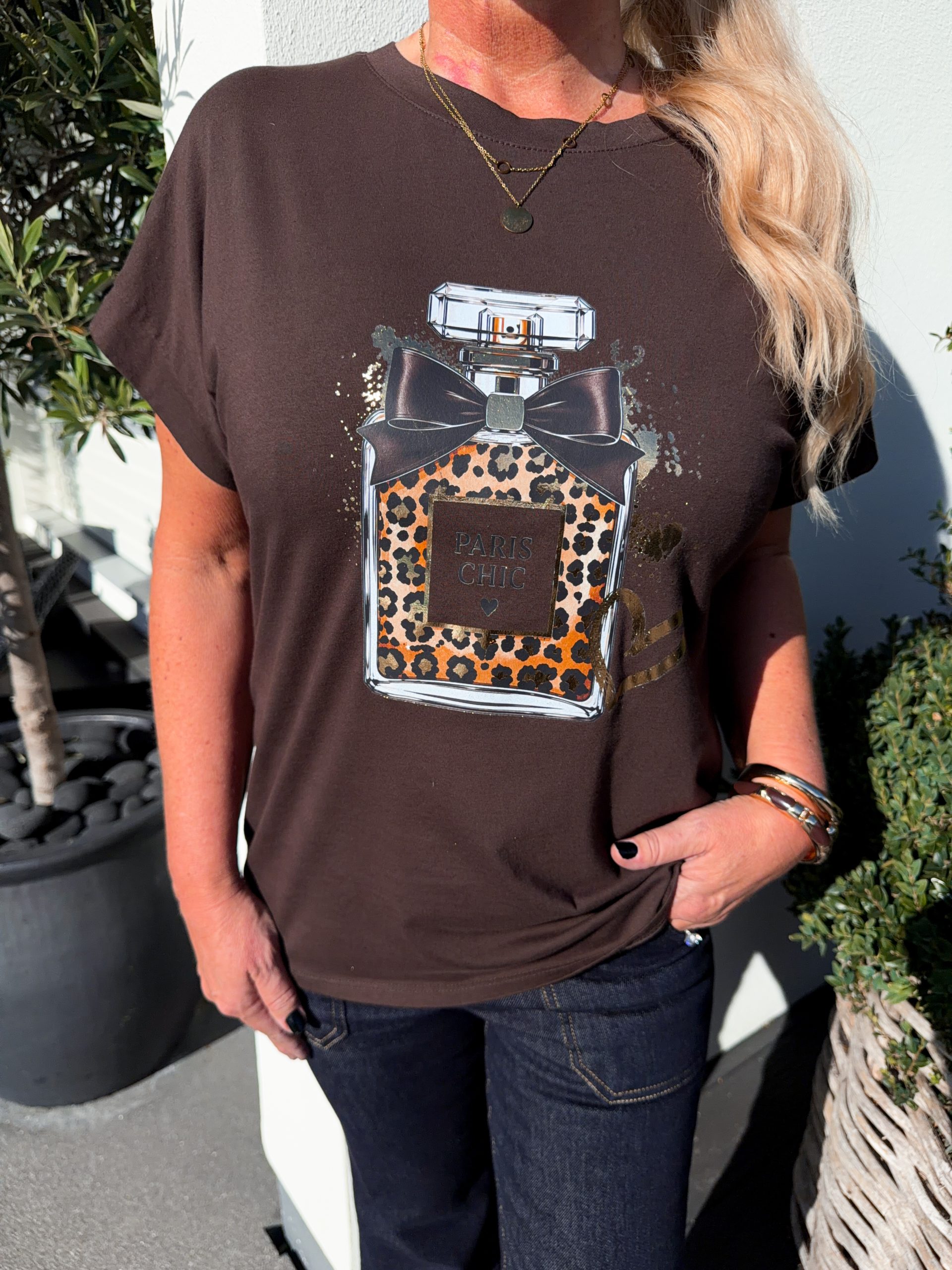 Brun T-Shirt - Paris Chic