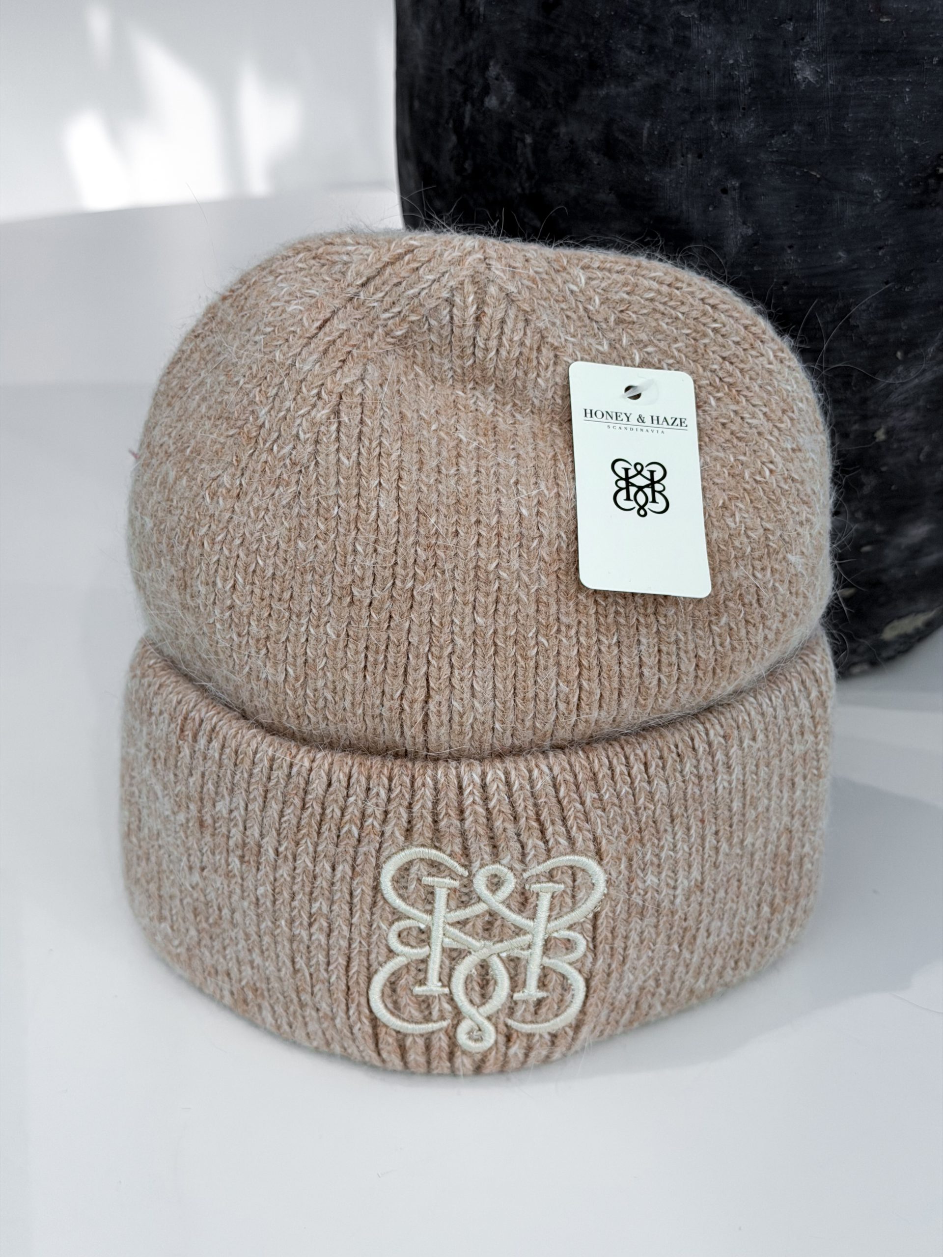 Aveline - Signature Beanie - Beige