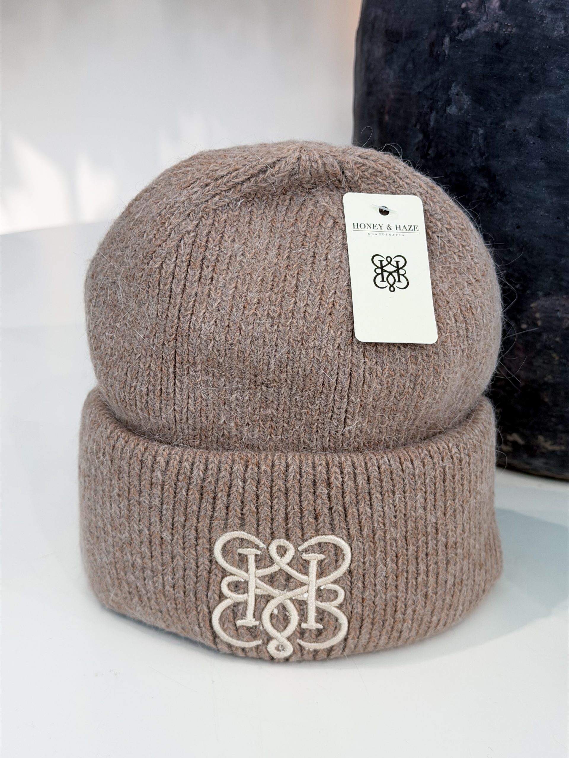 Aveline - Signature Beanie - Taupe
